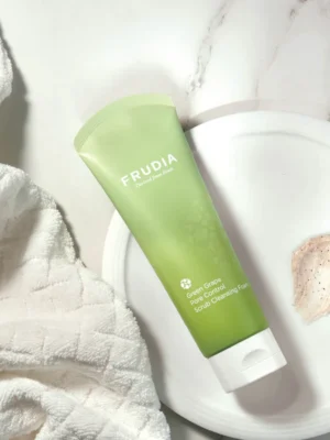 Espuma Limpiadora Exfoliante Green Grape Frudia  145ml